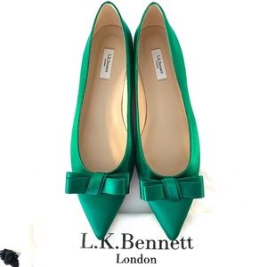 LK Bennett Pointed-Toe Flats in Emerald Green Satin with Bow Detail size 11/42